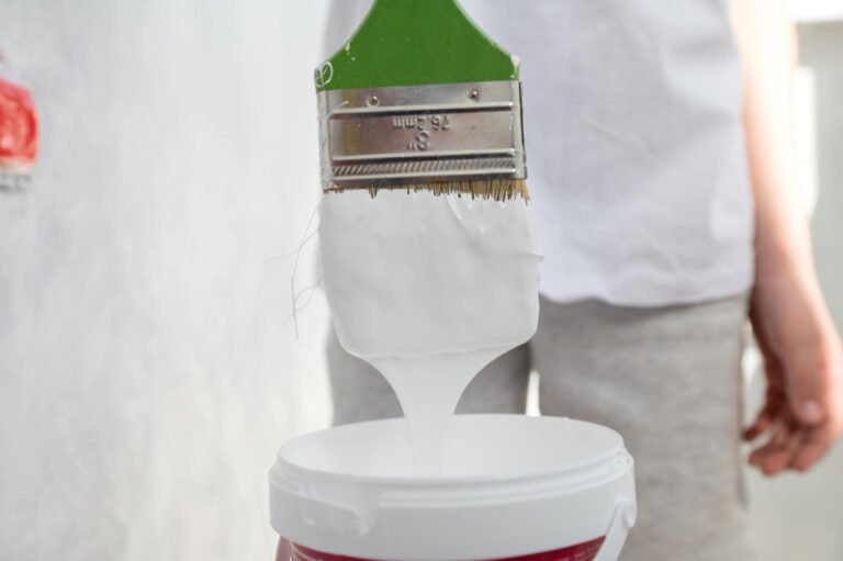 White Emulsion Paints